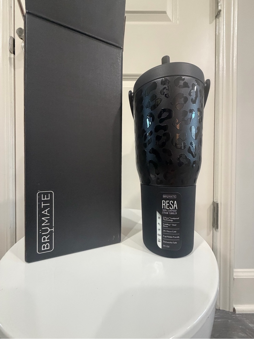 BrüMate 35 OZ Resa Tumbler in Black Leopard Print